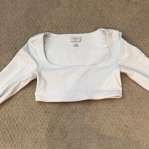 Aritzia Cropped White Long Sleeve Crop Top